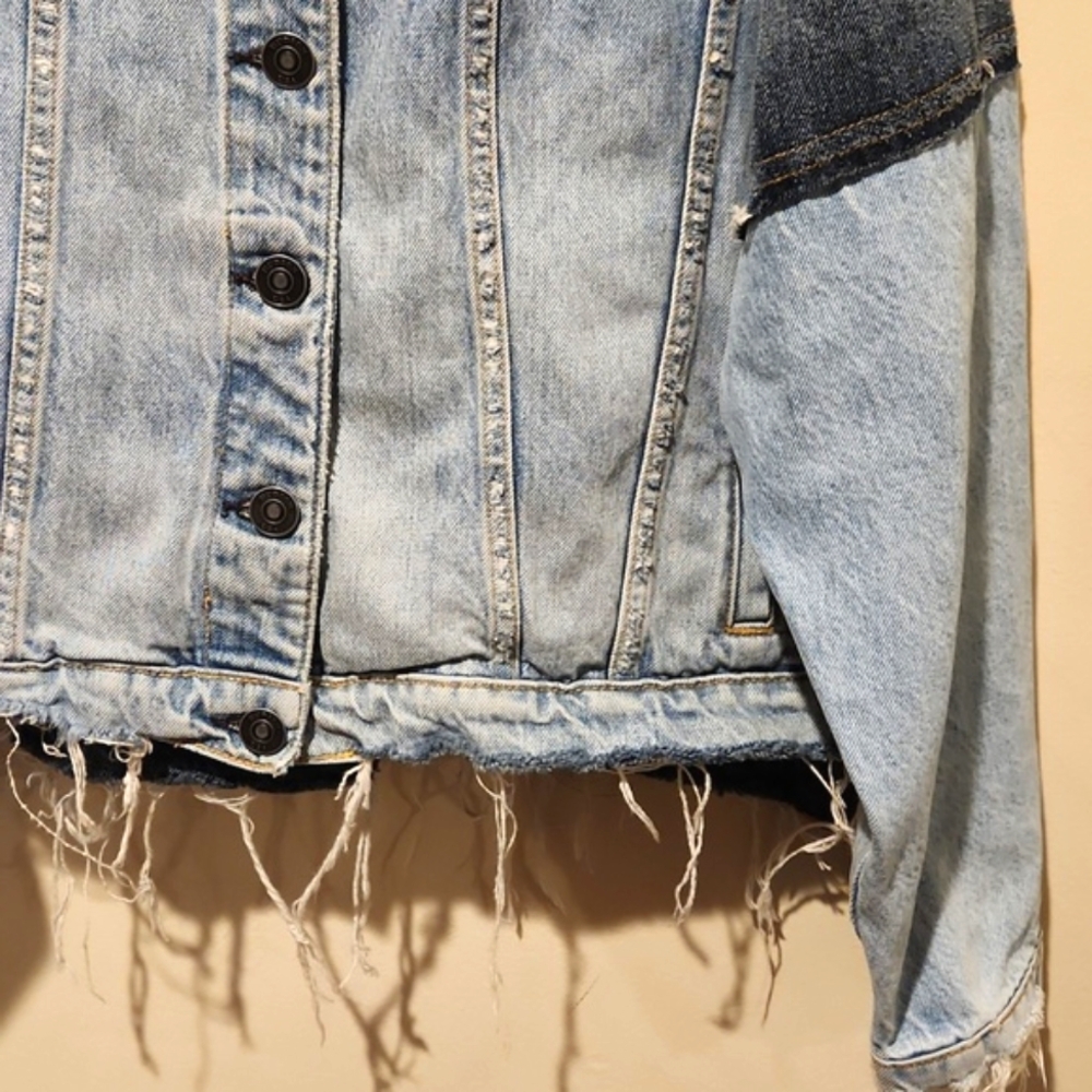 ❤️ HUDSON JEANS TWO-TONE OVERSIZED DISTRESSED DENIM JEAN JACKET, MEDIUM - Picture 4 of 12